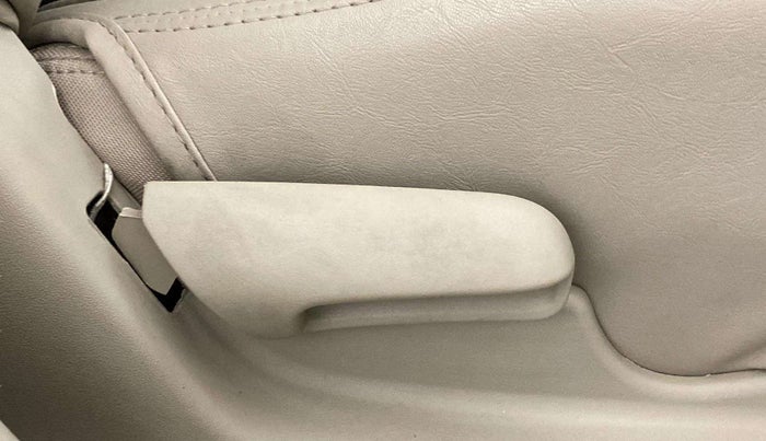 2019 Maruti Ciaz SIGMA 1.5 SHVS MT  PETROL, Petrol, Manual, 21,737 km, Driver Side Adjustment Panel