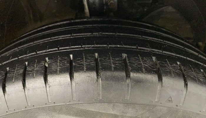 2022 Maruti Baleno SIGMA PETROL 1.2, Petrol, Manual, 36,552 km, Right Front Tyre Tread