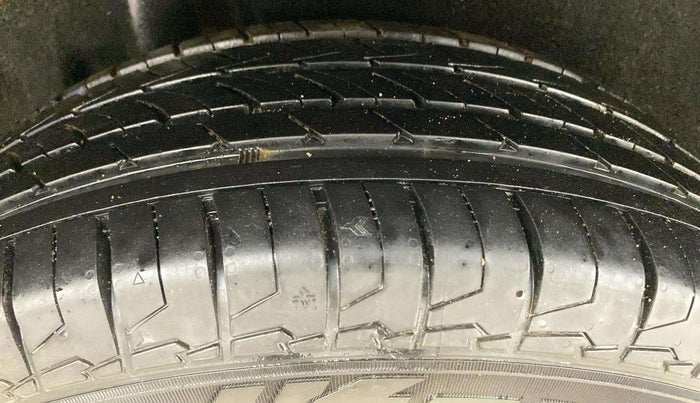 2020 Maruti Vitara Brezza VXI, Petrol, Manual, 73,828 km, Right Rear Tyre Tread
