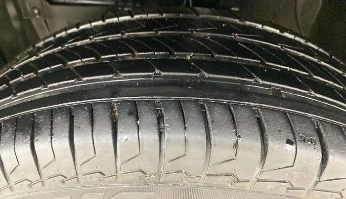 2020 Maruti Vitara Brezza VXI, Petrol, Manual, 73,828 km, Left Front Tyre Tread