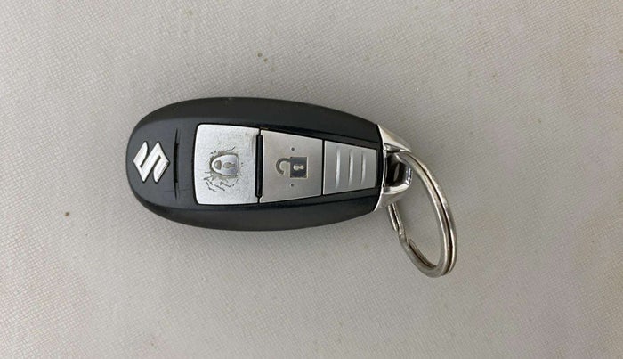 2020 Maruti Vitara Brezza VXI, Petrol, Manual, 73,828 km, Key Close Up