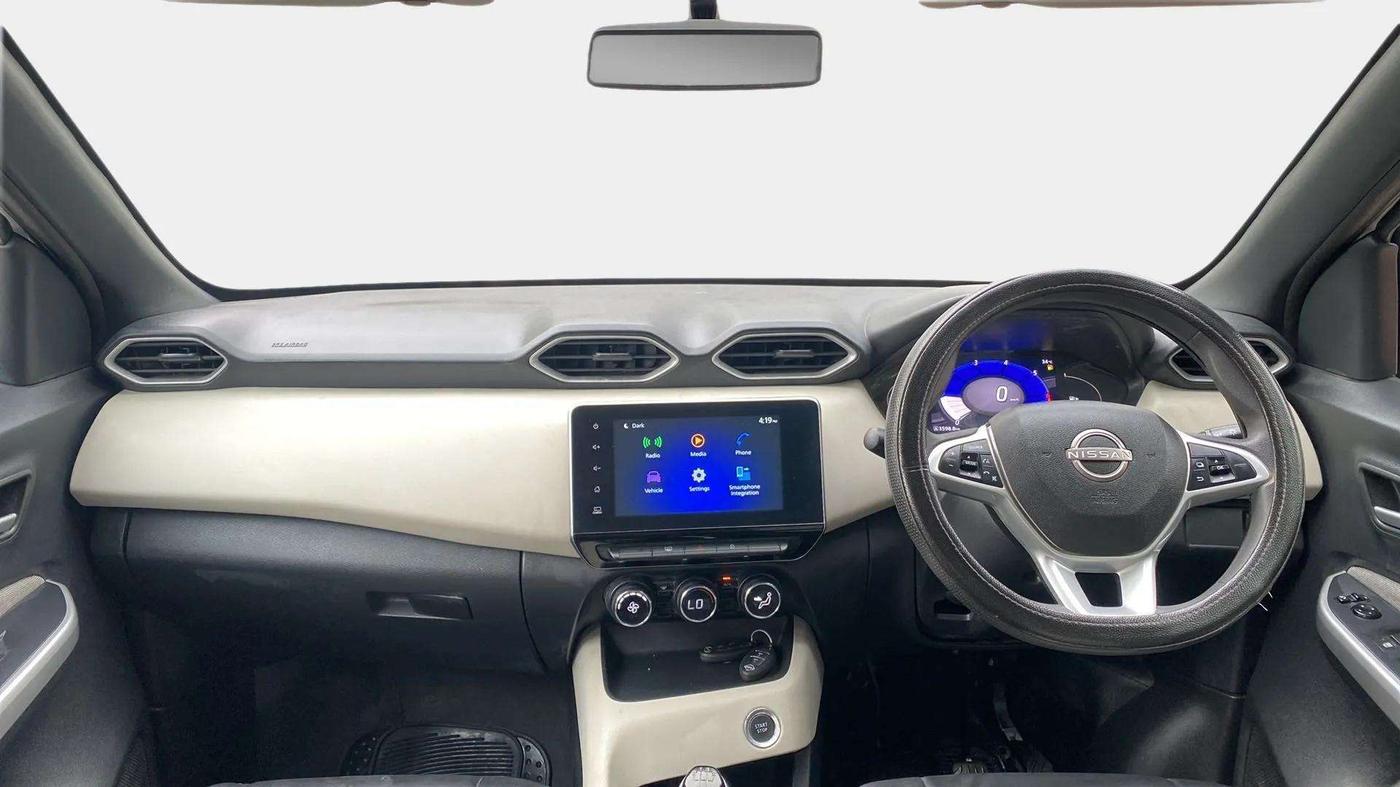 2022 Nissan MAGNITE XV MT, Petrol, Manual, 8,003 km, Dashboard