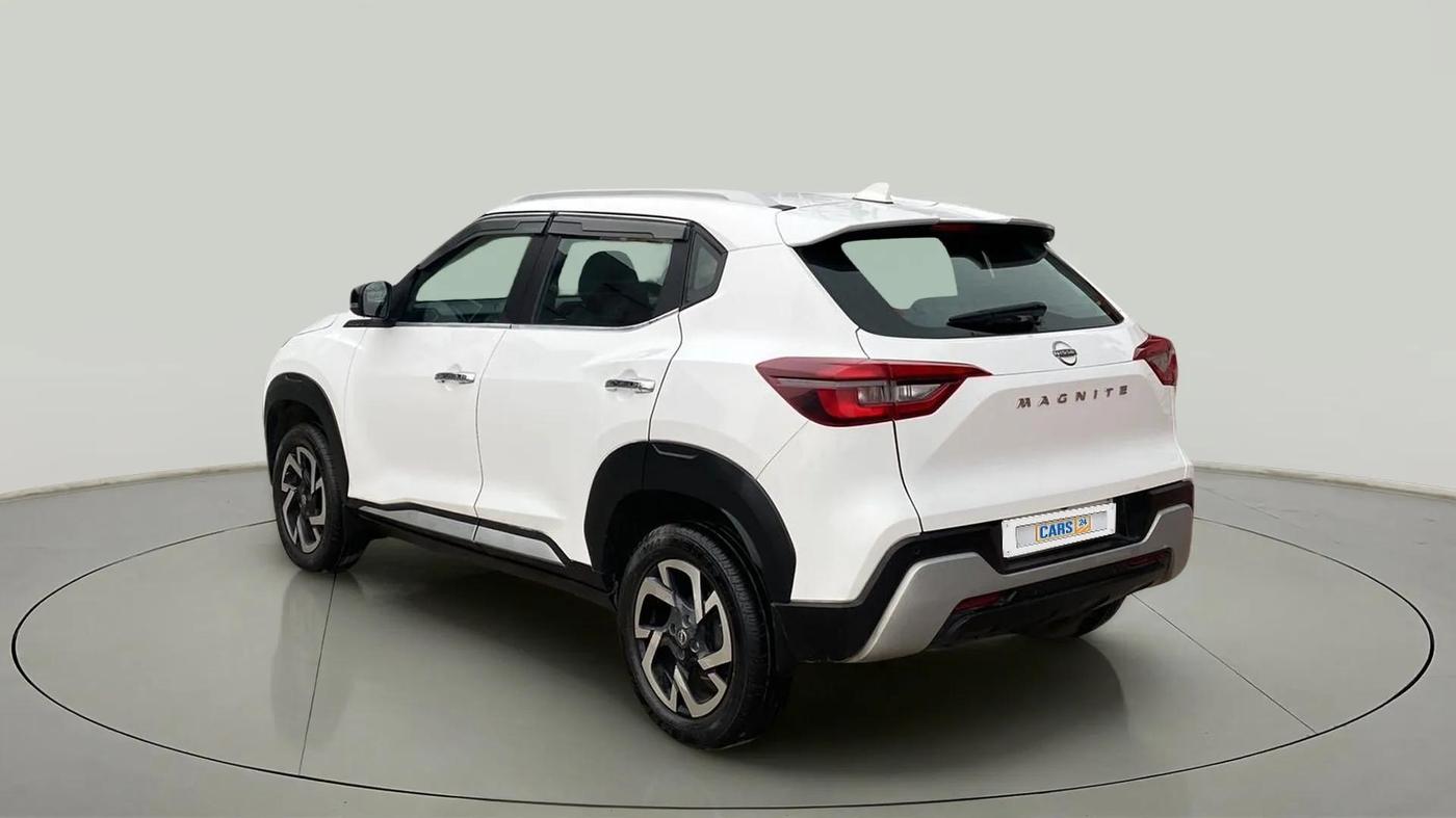 2022 Nissan MAGNITE XV MT, Petrol, Manual, 8,003 km, Left Back Diagonal