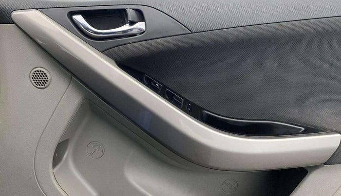 2019 Tata NEXON XZ PLUS DIESEL, Diesel, Manual, 47,962 km, Driver Side Door Panels Control