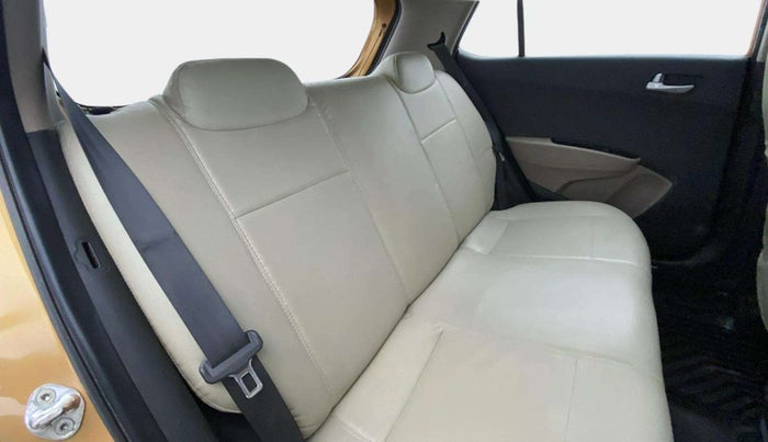 2015 Hyundai Grand i10 SPORTZ 1.2 KAPPA VTVT, Petrol, Manual, 23,009 km, Right Side Rear Door Cabin
