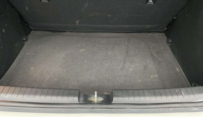 2018 Hyundai i20 Active 1.2 SX, Petrol, Manual, 66,718 km, Boot Inside