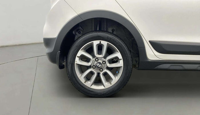 2018 Hyundai i20 Active 1.2 SX, Petrol, Manual, 66,718 km, Right Rear Wheel