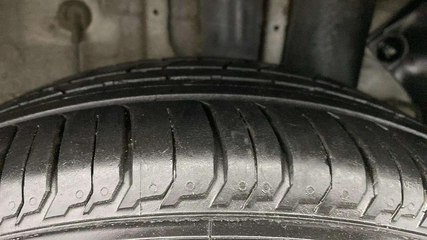 2018 Hyundai i20 Active 1.2 SX, Petrol, Manual, 66,740 km, Left Rear Tyre Tread