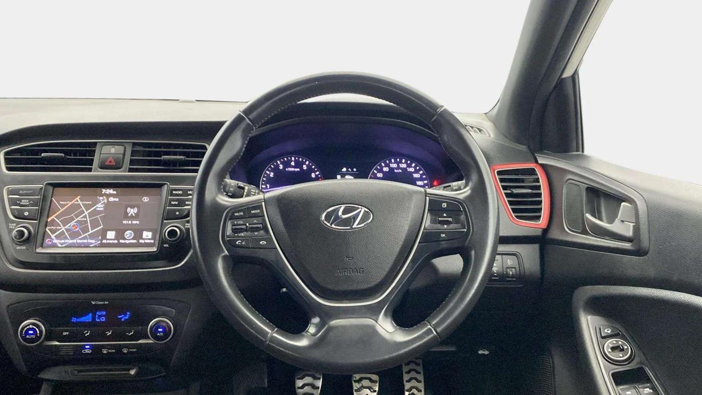 2018 Hyundai i20 Active 1.2 SX, Petrol, Manual, 66,740 km, Steering Wheel Close Up