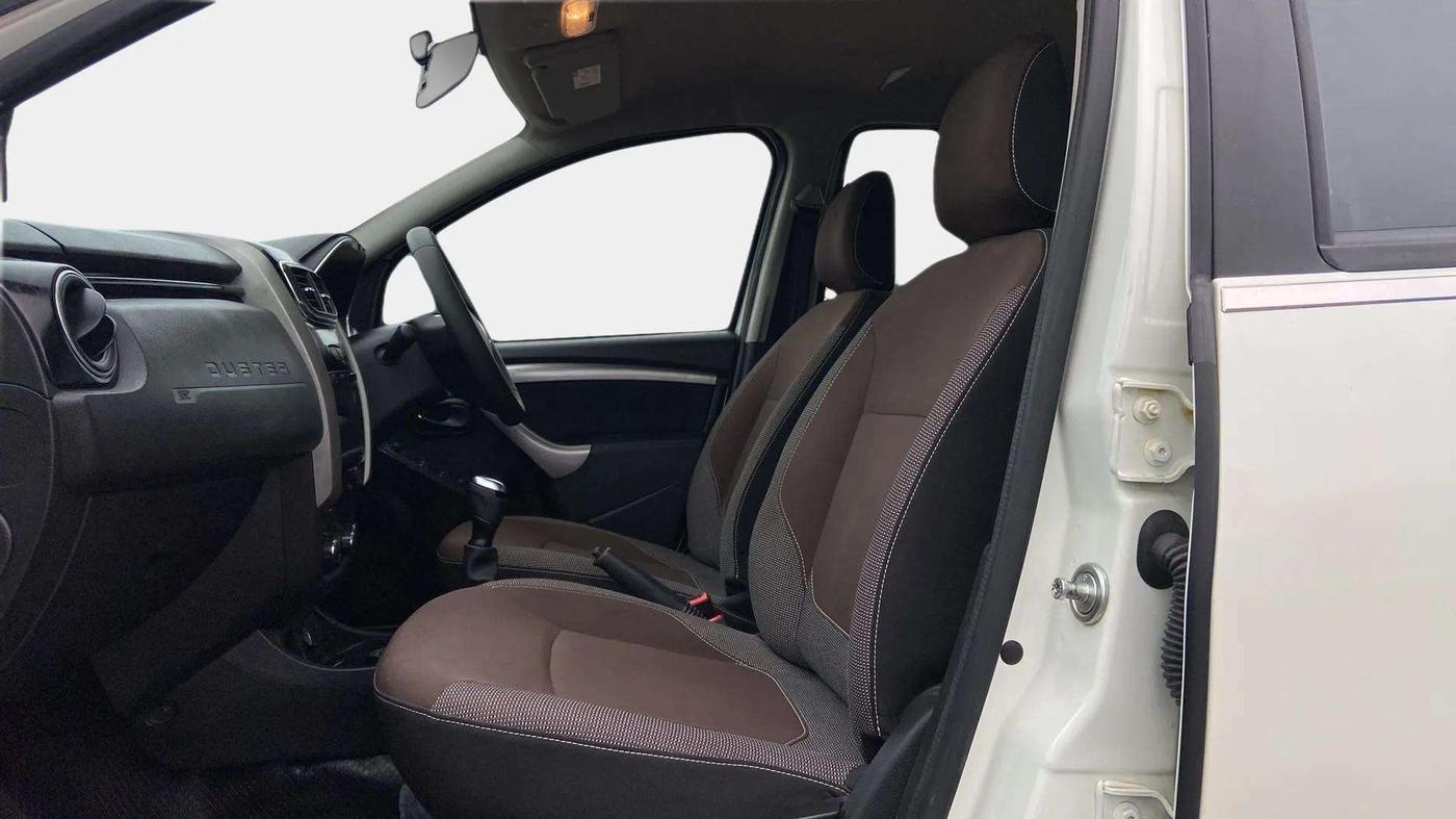 2020 Renault Duster RXS 1.5 PETROL MT, Petrol, Manual, 12,434 km, Right Side Front Door Cabin