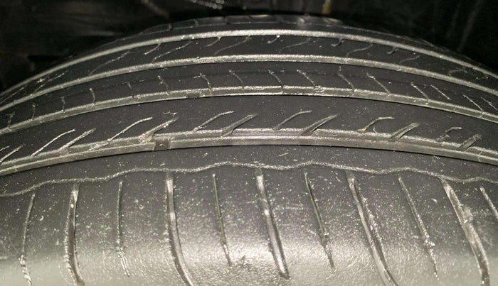 2023 Maruti FRONX DELTA PLUS 1.2MT, Petrol, Manual, 31,577 km, Left Front Tyre Tread