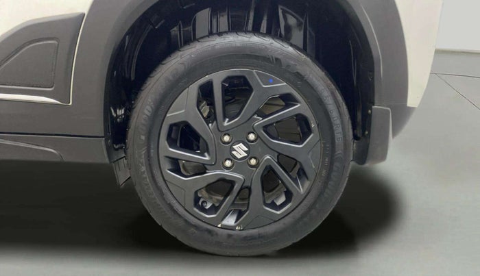 2023 Maruti FRONX DELTA PLUS 1.2MT, Petrol, Manual, 31,577 km, Left Rear Wheel