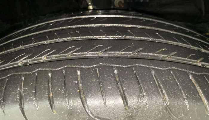 2023 Maruti FRONX DELTA PLUS 1.2MT, Petrol, Manual, 31,577 km, Left Rear Tyre Tread