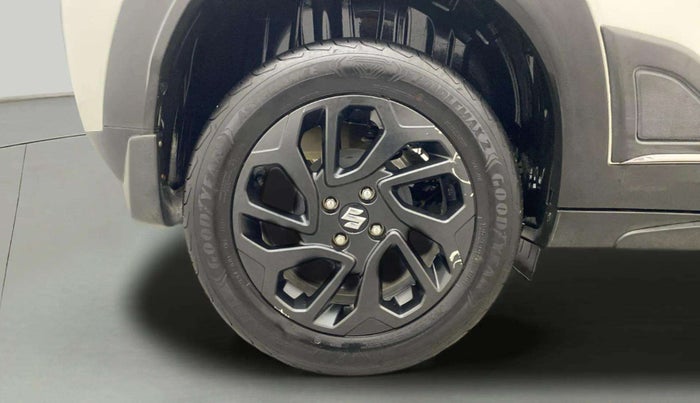 2023 Maruti FRONX DELTA PLUS 1.2MT, Petrol, Manual, 31,577 km, Right Rear Wheel