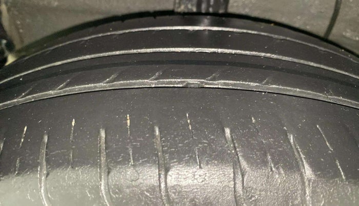 2020 Hyundai AURA S 1.2 AMT, Petrol, Automatic, 47,440 km, Right Rear Tyre Tread