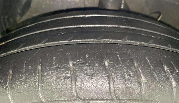 2020 Hyundai AURA S 1.2 AMT, Petrol, Automatic, 47,440 km, Left Front Tyre Tread