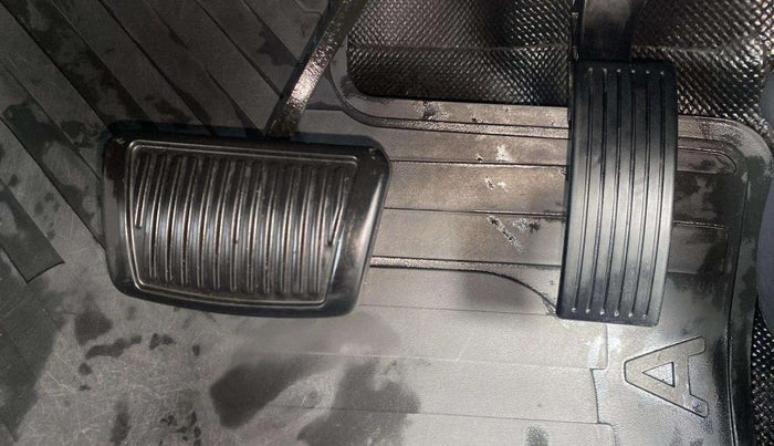 2020 Hyundai AURA S 1.2 AMT, Petrol, Automatic, 47,440 km, Pedals