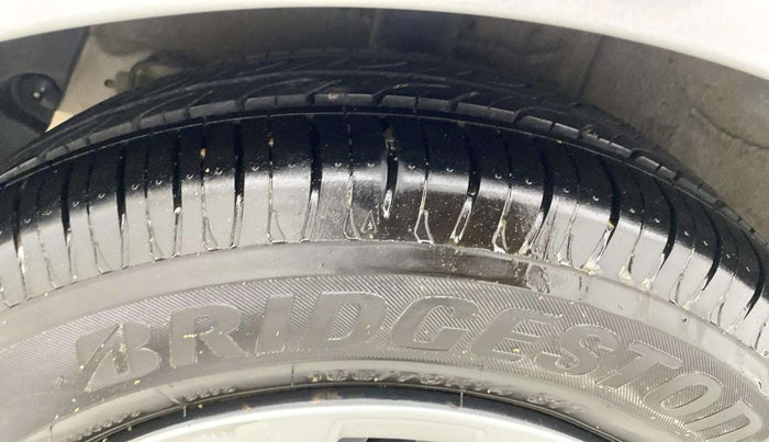 2015 Hyundai Xcent S 1.2, Petrol, Manual, 57,317 km, Right Rear Tyre Tread