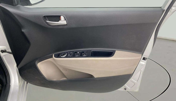 2015 Hyundai Xcent S 1.2, Petrol, Manual, 57,317 km, Driver Side Door Panels Control