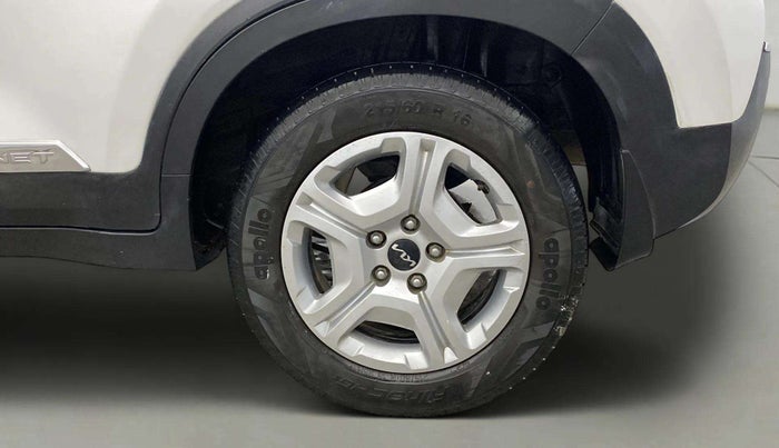 2022 KIA SONET HTK PLUS 1.5, Diesel, Manual, 32,924 km, Left Rear Wheel