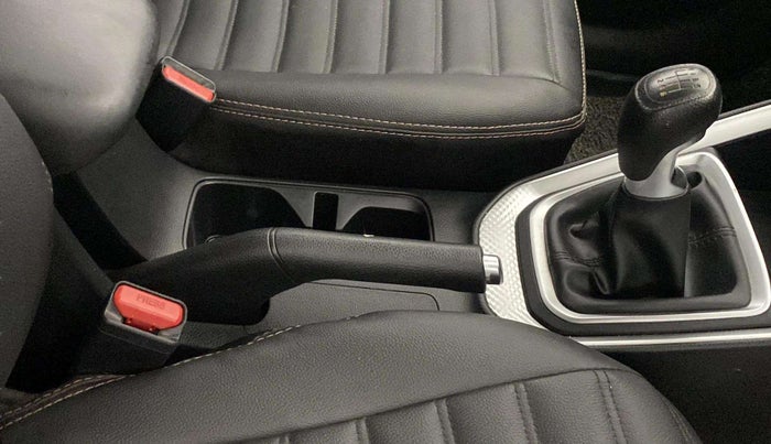 2022 KIA SONET HTK PLUS 1.5, Diesel, Manual, 32,924 km, Gear Lever