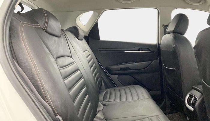 2022 KIA SONET HTK PLUS 1.5, Diesel, Manual, 32,924 km, Right Side Rear Door Cabin
