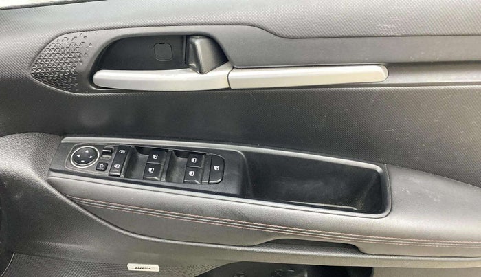 2020 KIA SONET GTX PLUS 1.0 DCT, Petrol, Automatic, 80,097 km, Driver Side Door Panels Control