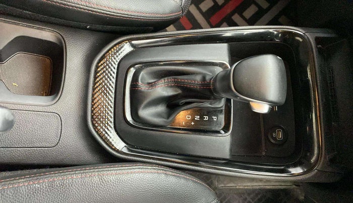 2020 KIA SONET GTX PLUS 1.0 DCT, Petrol, Automatic, 80,097 km, Gear Lever