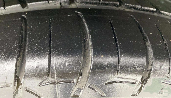 2019 Hyundai Verna 1.6 VTVT SX, Petrol, Manual, 79,073 km, Right Front Tyre Tread