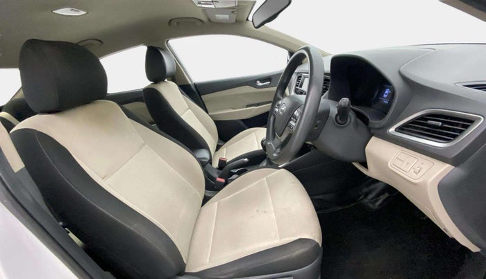 2019 Hyundai Verna 1.6 VTVT SX, Petrol, Manual, 79,073 km, Right Side Front Door Cabin