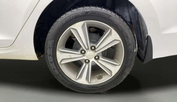 2019 Hyundai Verna 1.6 VTVT SX, Petrol, Manual, 79,073 km, Left Rear Wheel