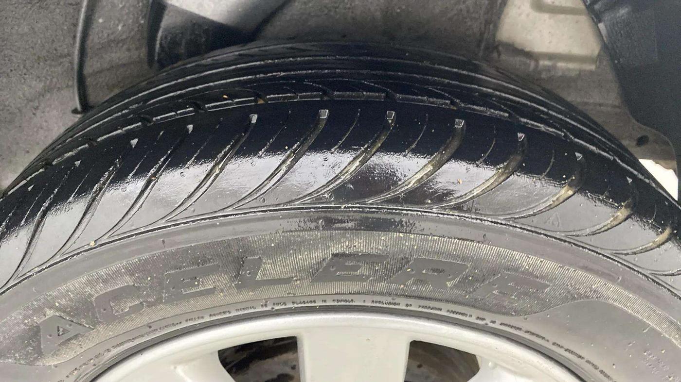 2014 Hyundai i20 SPORTZ 1.2, Petrol, Manual, 37,500 km, Left Rear Tyre Tread