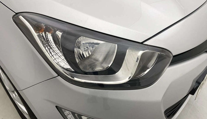 2014 Hyundai i20 SPORTZ 1.2, Petrol, Manual, 37,436 km, Right headlight - Minor scratches