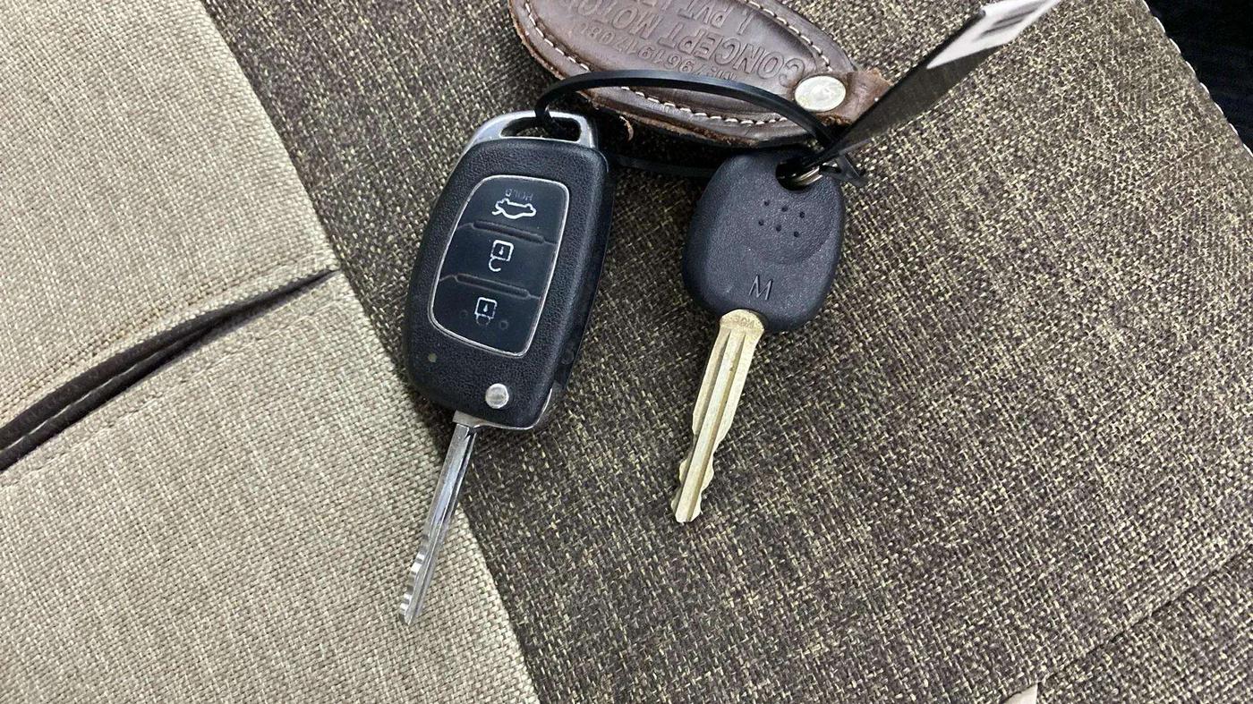 2014 Hyundai i20 SPORTZ 1.2, Petrol, Manual, 37,500 km, Key Close Up