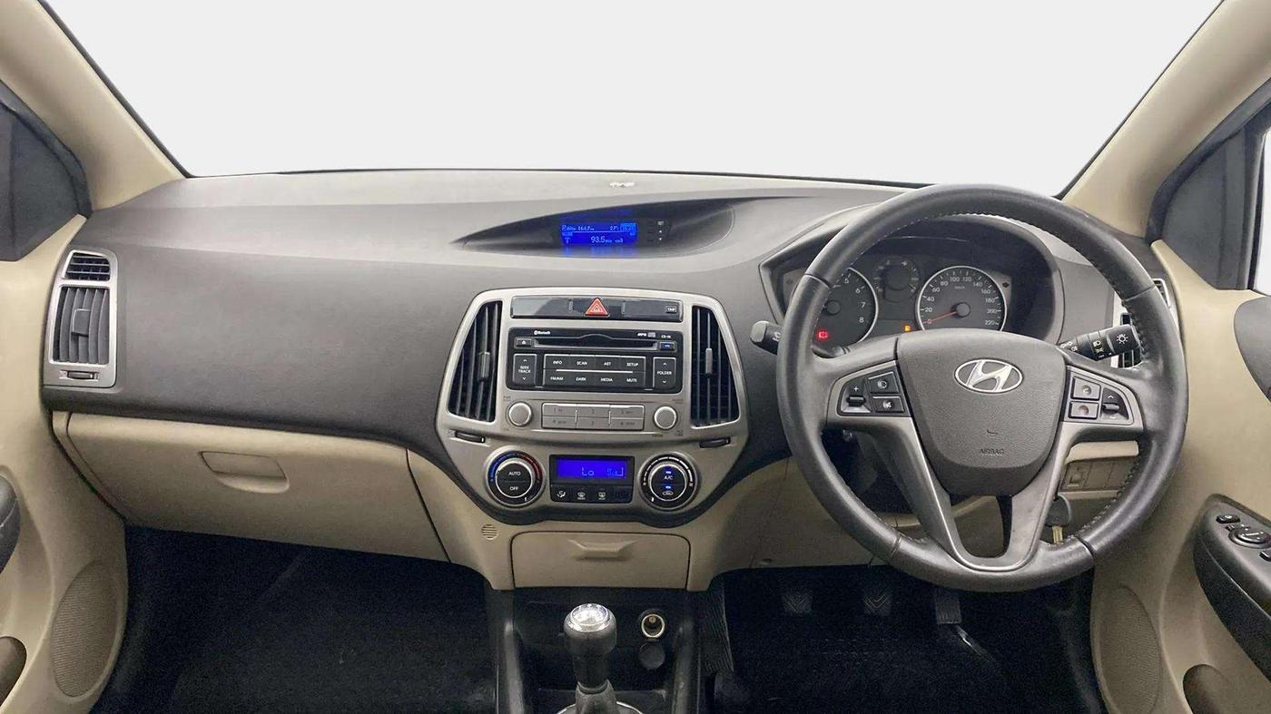 2014 Hyundai i20 SPORTZ 1.2, Petrol, Manual, 37,500 km, Dashboard