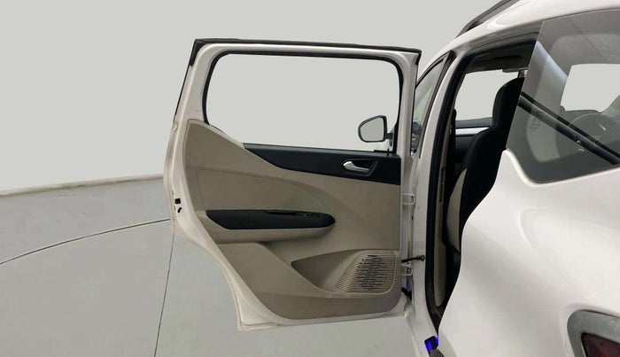 2020 Renault TRIBER RXZ AMT, Petrol, Automatic, 21,682 km, LHS Rear Door