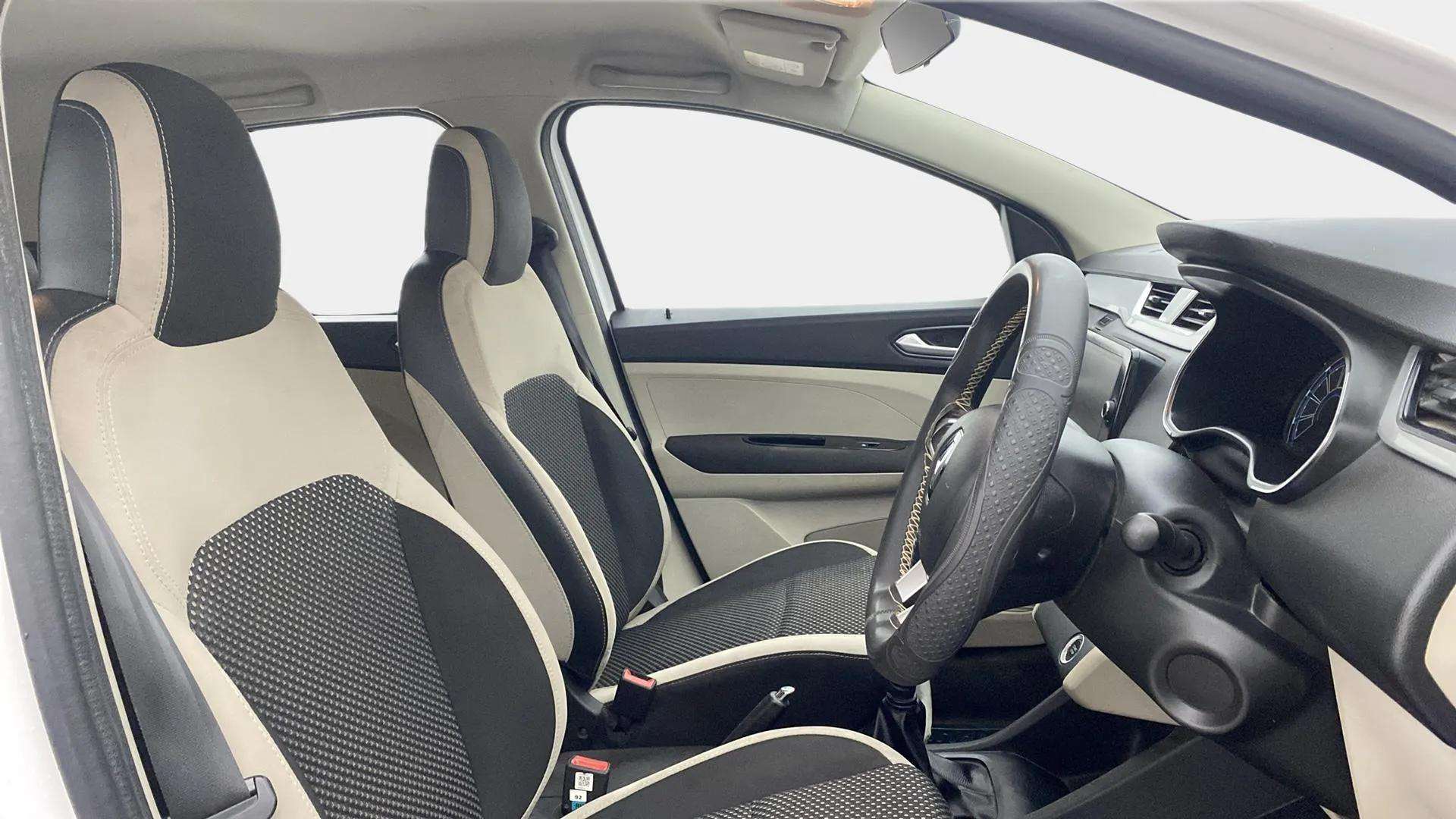 Front-Cabin-View