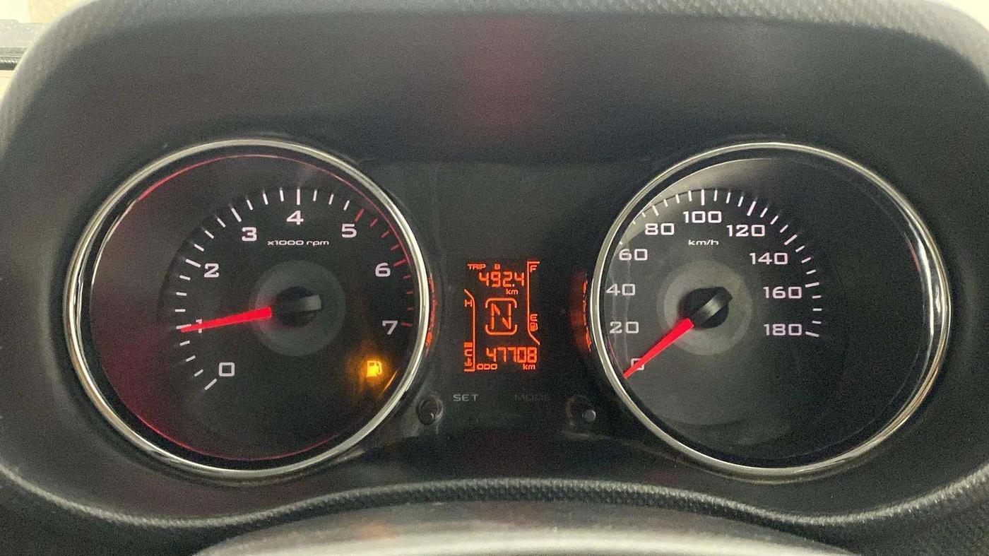 2017 Mahindra TUV300 T8, Diesel, Manual, 47,806 km, Odometer Image