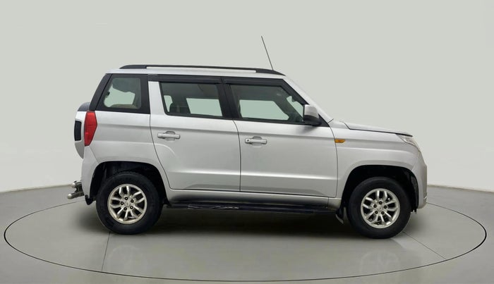 2017 Mahindra TUV300 T8, Diesel, Manual, 47,806 km, Right Side View