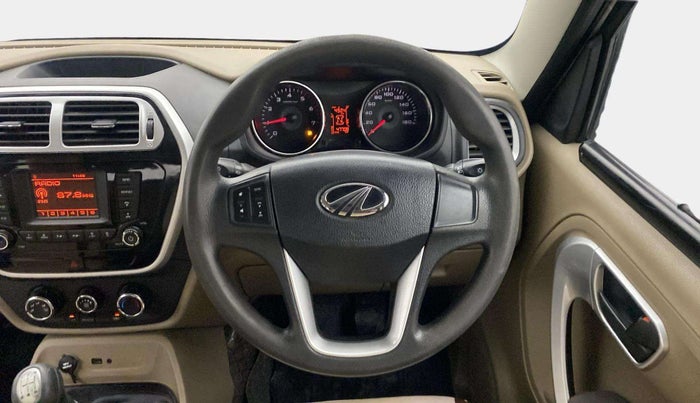 2017 Mahindra TUV300 T8, Diesel, Manual, 47,806 km, Steering Wheel Close Up