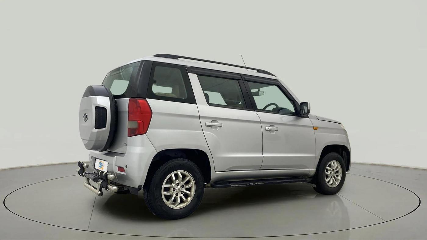 2017 Mahindra TUV300 T8, Diesel, Manual, 47,806 km, Right Back Diagonal