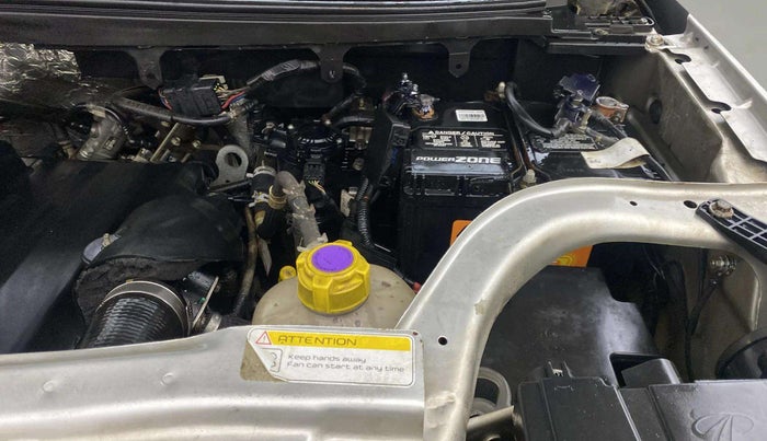 2017 Mahindra TUV300 T8, Diesel, Manual, 47,806 km, Engine View - Left