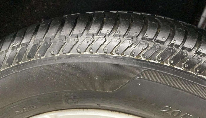 2016 Ford Ecosport TITANIUM 1.5L PETROL AT, Petrol, Automatic, 50,819 km, Right Rear Tyre Tread