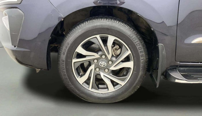 2022 Toyota Innova Crysta 2.7 VX 7 STR, Petrol, Manual, 38,438 km, Left Front Wheel