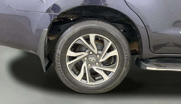 2022 Toyota Innova Crysta 2.7 VX 7 STR, Petrol, Manual, 38,438 km, Right Rear Wheel