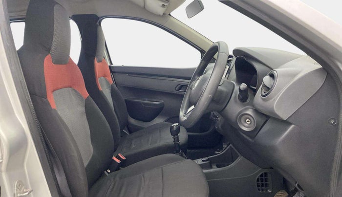 2016 Renault Kwid RXT 0.8, Petrol, Manual, 16,830 km, Right Side Front Door Cabin