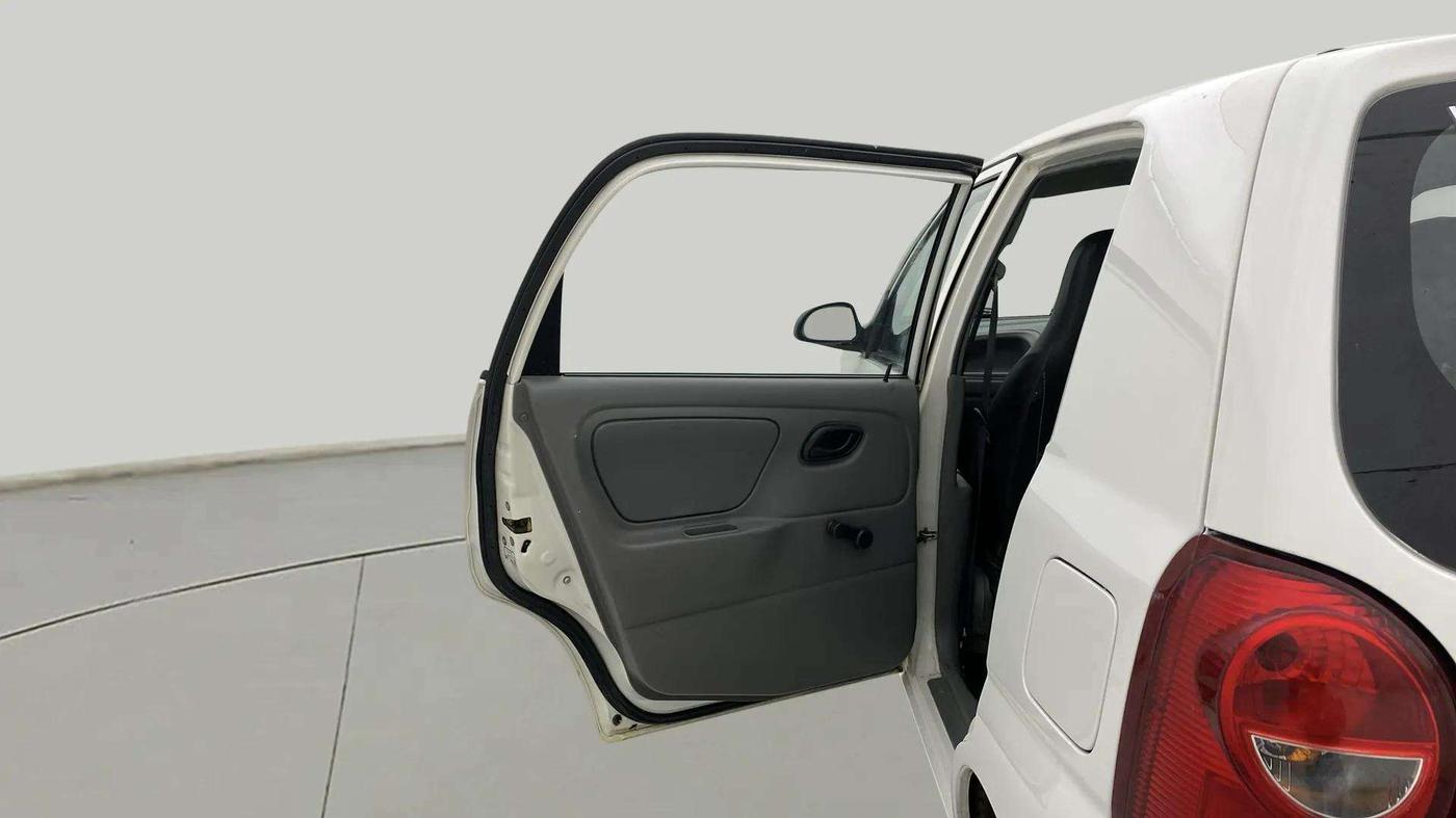 2014 Maruti Alto K10 LXI, Petrol, Manual, 31,681 km, LHS Rear Door