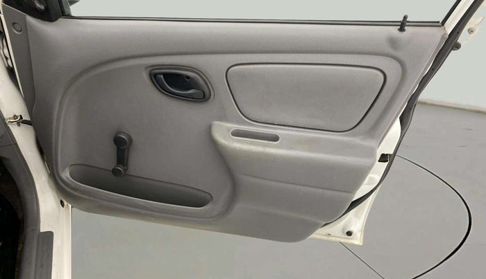 2014 Maruti Alto K10 LXI, Petrol, Manual, 31,681 km, Driver Side Door Panels Control