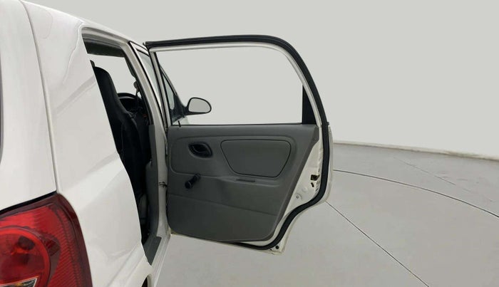 2014 Maruti Alto K10 LXI, Petrol, Manual, 31,681 km, RHS Rear Door