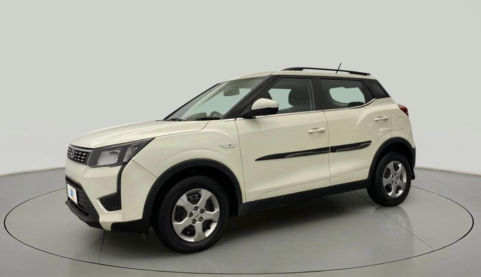 2021 Mahindra XUV300 W6 1.2 PETROL AMT, Petrol, Automatic, 13,528 km, Left Front Diagonal